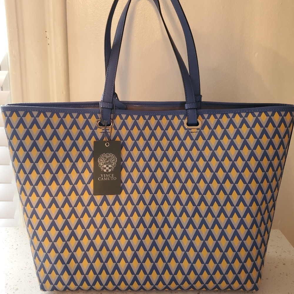 Vince Camuto